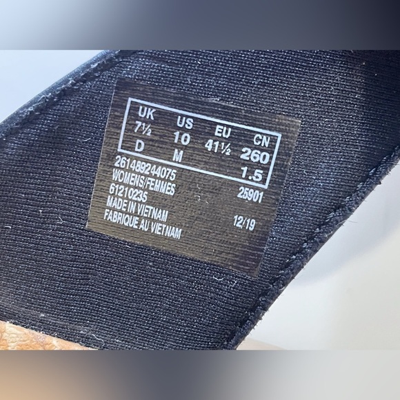 Clarks Women's Step Cali Coast Wedge Black Sandals Size 10 M - Picture 9 of 10